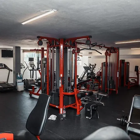 Royal Tennis Club 호텔