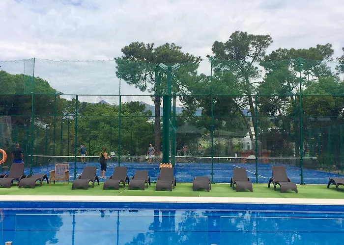 호텔 Royal Tennis Club *