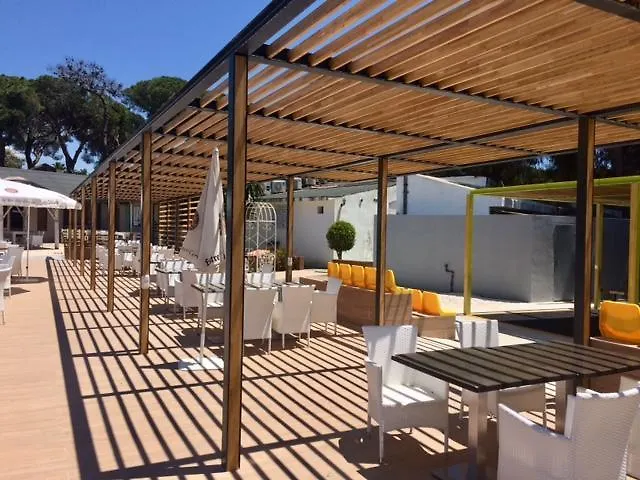 Royal Tennis Club 호텔